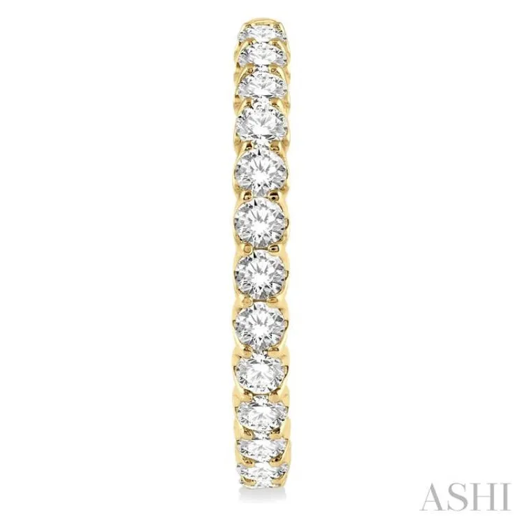 7 Ctw Round Cut Diamond In-Out Hoop Earring in 14K Yellow Gold