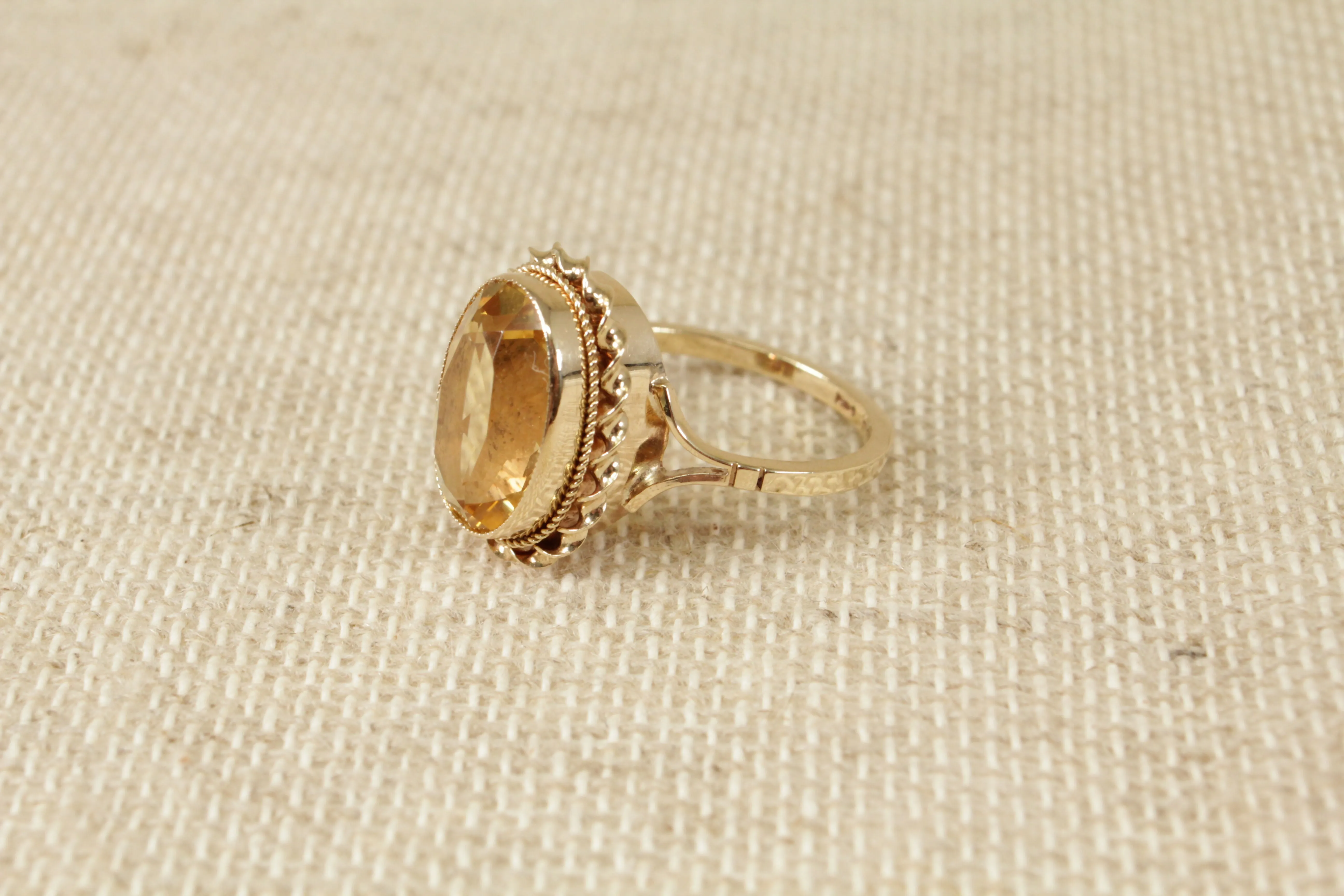 9ct Gold Honey Citrine Solitaire Ring