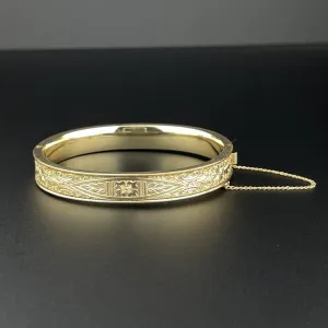 Antique Floral Ivy Leaf Engraved Gold Bangle Bracelet