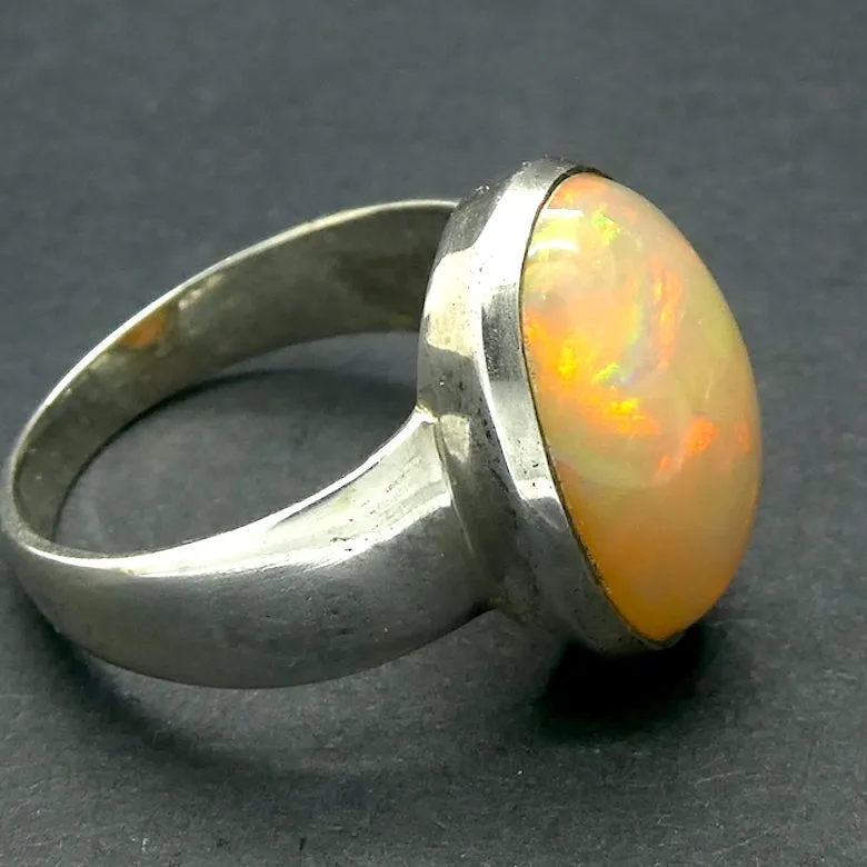 Ethiopian Opal Ring, Large Solid Oval, Colour Flash, Size 9, 925 Silver g1