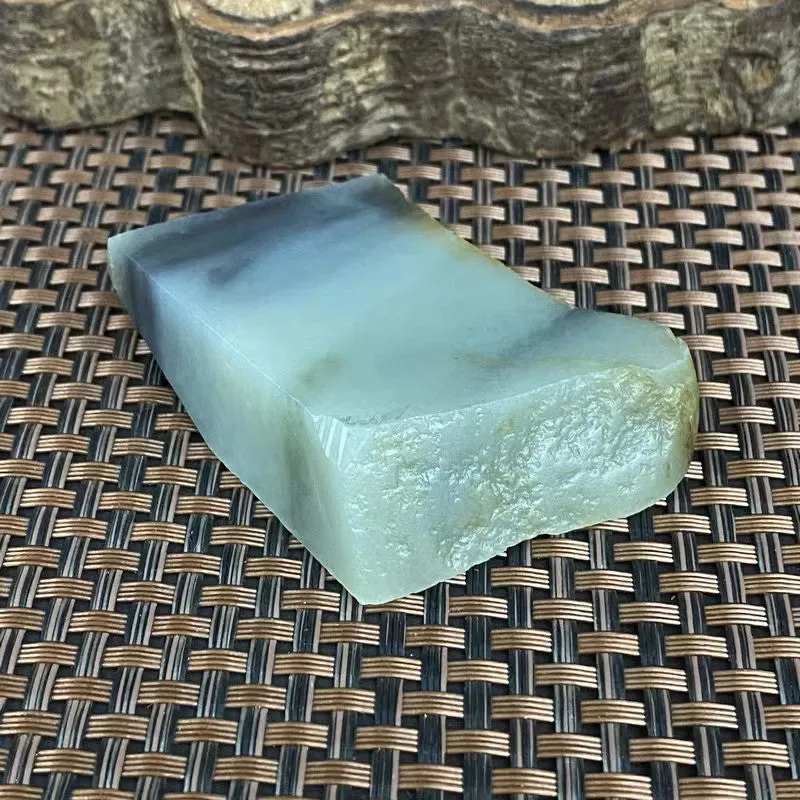 Natural Hetian Jade Rough Nephrite Raw (72g,4.6X3.4X1.6cm)