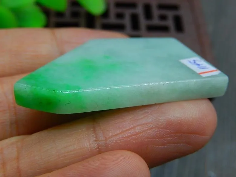 Natural Jade Rough Jadeite Raw (13g, 40X25X5mm)