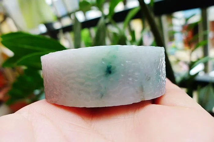 Natural Jade Rough Jadeite Raw (149g,5.6X1.9cm)