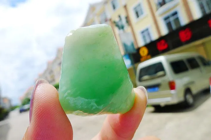 Natural Jade Rough Jadeite Raw (19g,3.5X2.8X1cm)