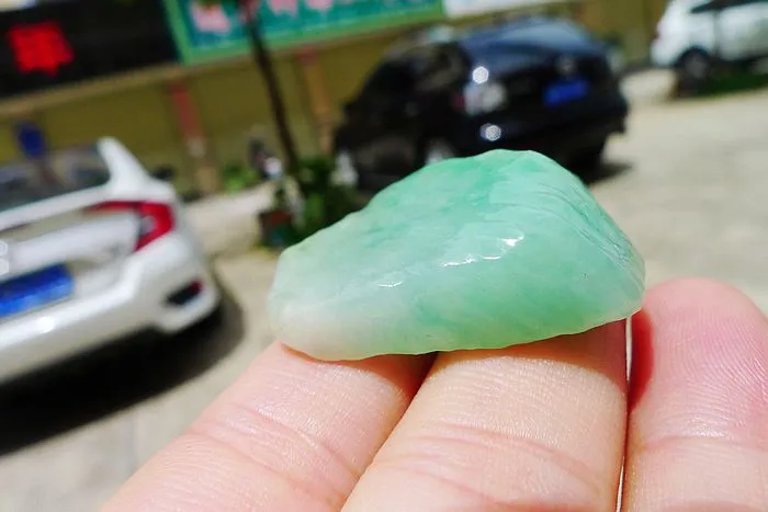 Natural Jade Rough Jadeite Raw (19g,3.5X2.8X1cm)