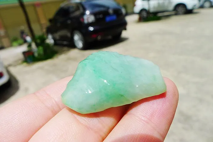 Natural Jade Rough Jadeite Raw (19g,3.5X2.8X1cm)