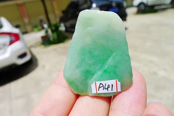 Natural Jade Rough Jadeite Raw (19g,3.5X2.8X1cm)