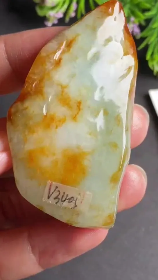 Natural Jade Rough Jadeite Raw (46g,6.0X3.4X1.6cm)-V3405