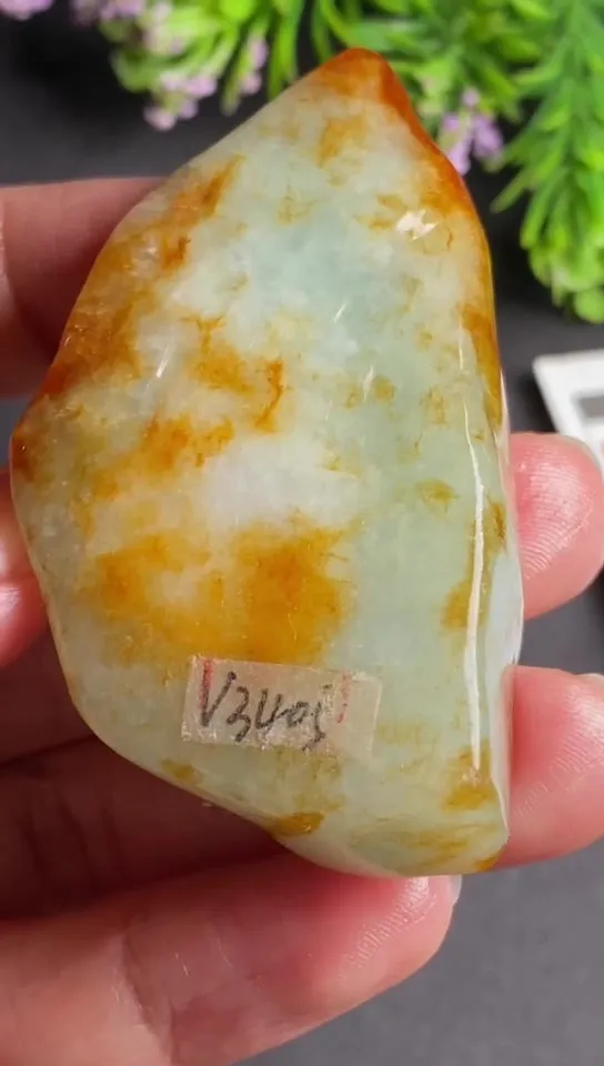 Natural Jade Rough Jadeite Raw (46g,6.0X3.4X1.6cm)-V3405