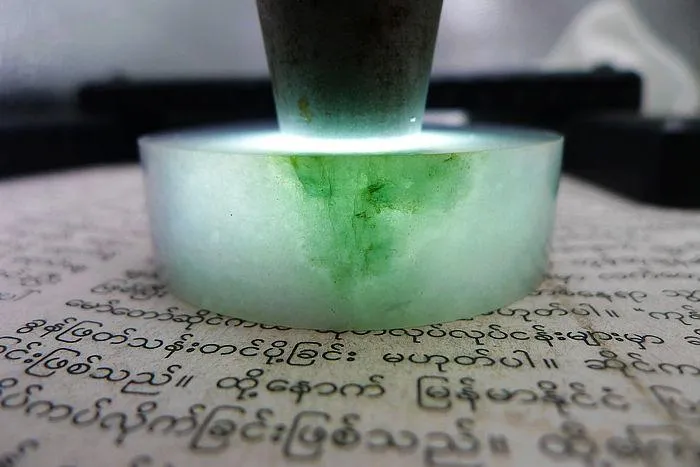 Natural Jade Rough Jadeite Raw S-(140g,5.9X1.45cm)