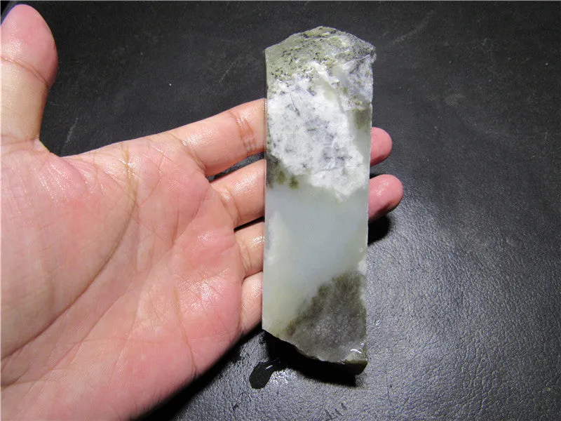 Natural Kunlun Jade Rough Nephrite Raw (214.54g, 127X34X22mm)