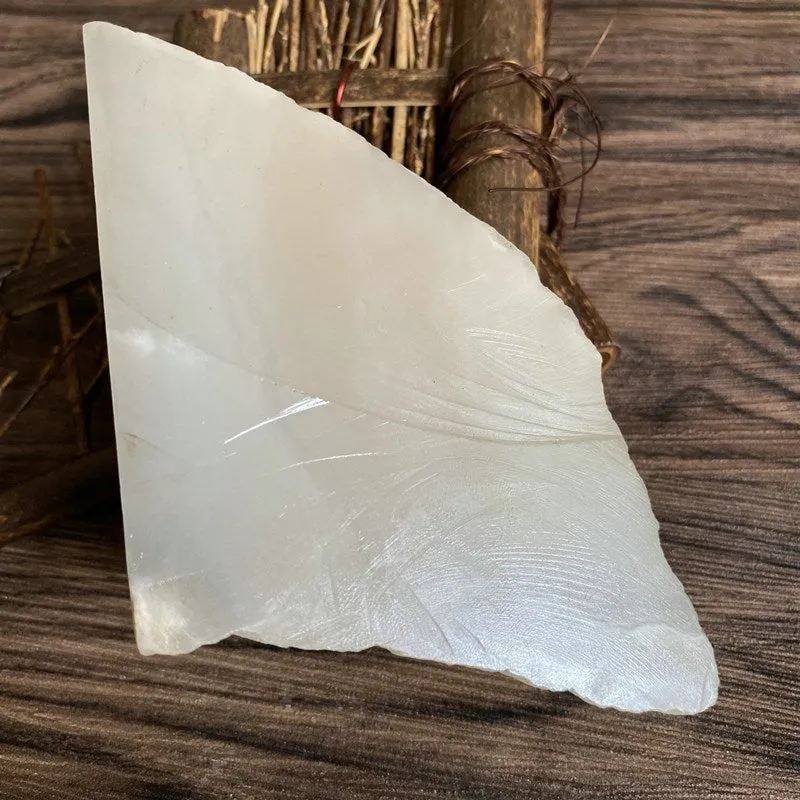 Natural Kunlun Jade Rough Nephrite Raw (322g,6.7X7.9X4.8cm)