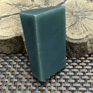 Natural Kunlun Jade Rough Nephrite Raw (96g,5.5X2.5X2.7cm)