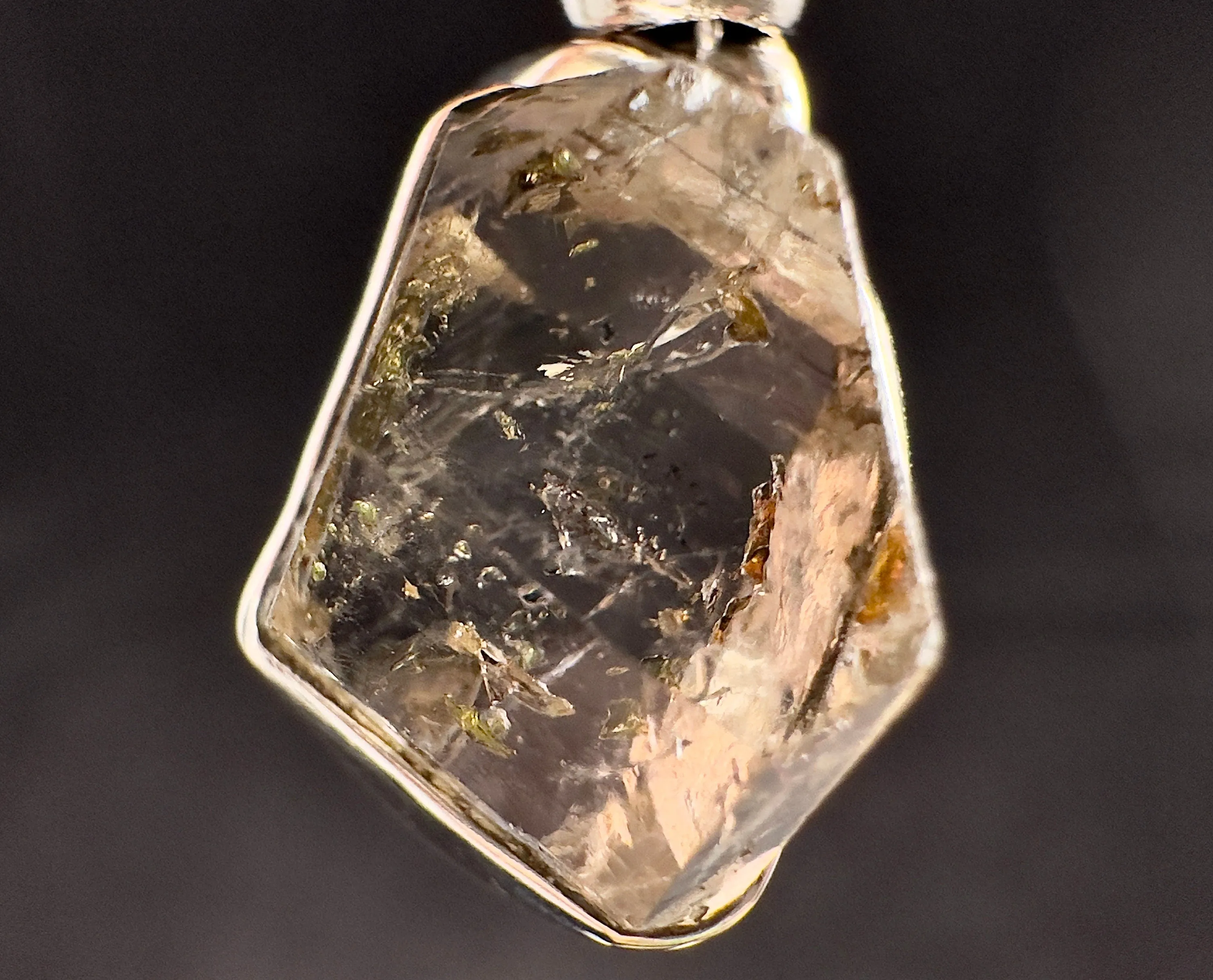 Petroleum included Pakimer Diamond Pendant - Pakistan - Natural Petroleum Pakimer Quartz Fluorescent Pendant, 53793