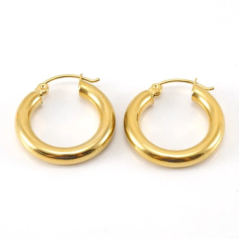 Timeless Gold Hoop Earrings – Sleek and Modern Design for Everyday Elegance